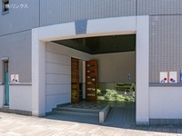 エントランス: