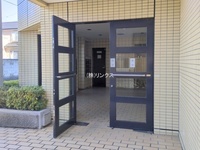 エントランス: