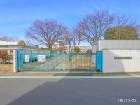周辺環境:戸田市立笹目小学校