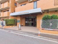 エントランス: