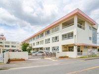 周辺環境:富士見市立鶴瀬小学校
