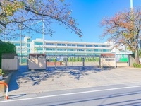 周辺環境:戸田市立笹目中学校