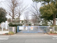 周辺環境:蕨市立東中学校