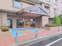 エントランス:
