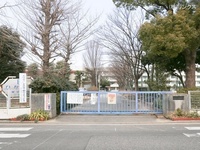 周辺環境:蕨市立東中学校