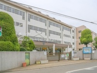 周辺環境:戸田市立戸田中学校