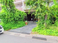 エントランス: