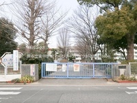 周辺環境:蕨市立東中学校