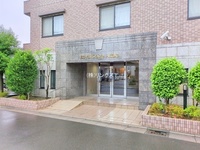 エントランス: