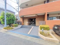 エントランス: