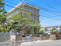 周辺環境:戸田市立新曽北小学校