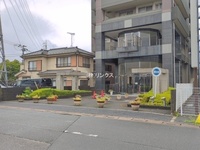 エントランス: