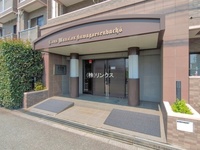 エントランス: