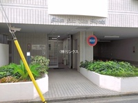 エントランス:
