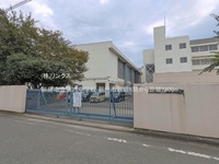 周辺環境:新座市立第六中学校
