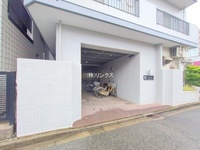 エントランス: