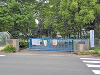 周辺環境:蕨市立東中学校