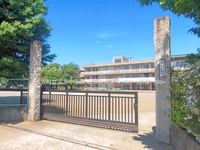 周辺環境:三芳町立三芳小学校