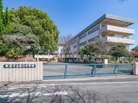 周辺環境:新座市立第六中学校