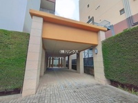 エントランス: